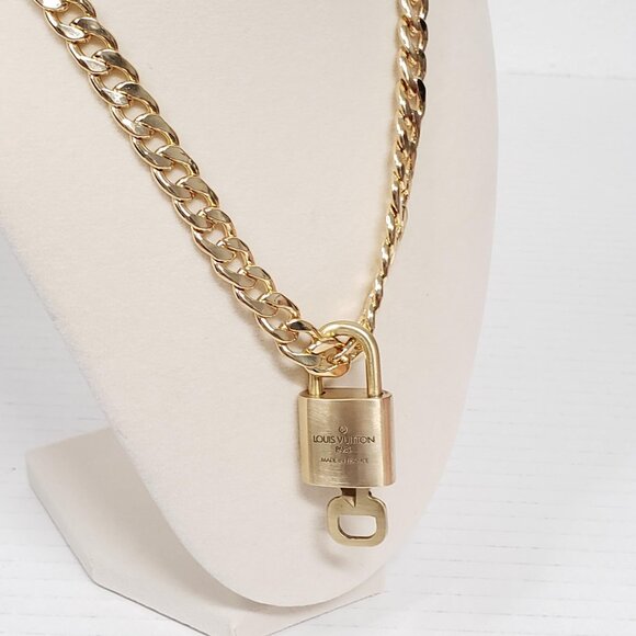 Louis Vuitton Lock & Key Gold with Unbranded Cuban Style Gold Plated Chain - Picture 4 of 8